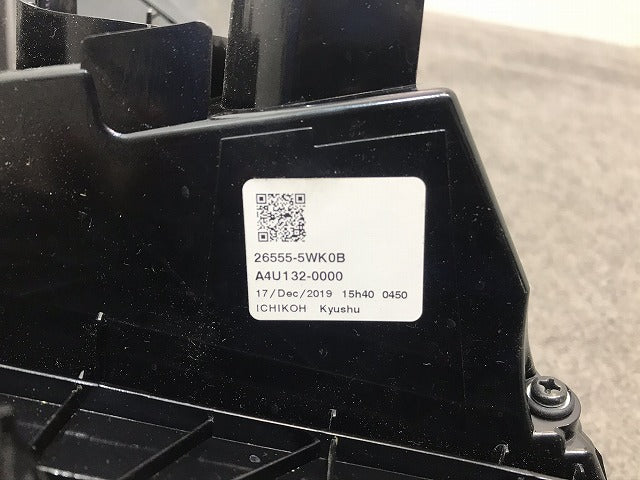 ノート E12/HE12/NE12/SNE12 後期・中期 左テールランプ/ライト/レンズ ICHIKOH D202 26559-5WK0B 日産(103812)
