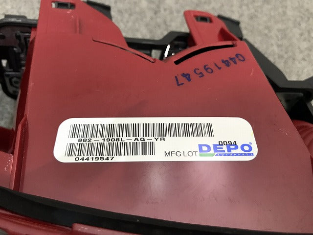 MINI/ミニ R55/R56/R57 純正 右テールランプ/ライト/レンズ 08-882-1908L 6321 2757 ミニ(105885)