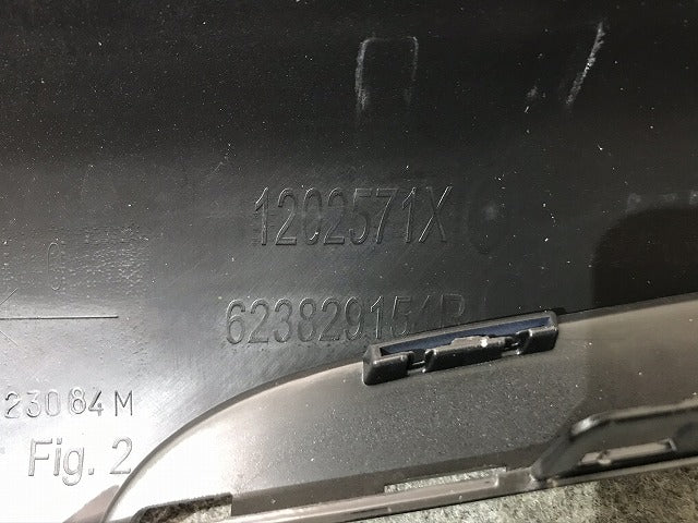 カングー KWK4M/KWH5F/KWH5F1 純正 フロントグリル 623829154R ルノー(106424)