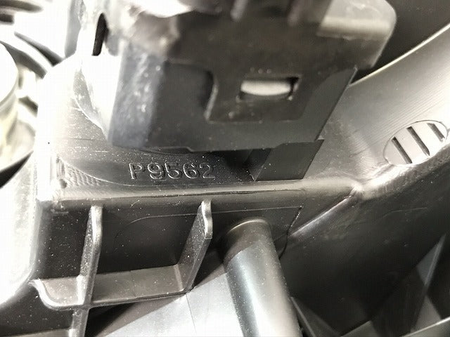 プレマシー/ラフェスタ CW/CWEAW/CWEFW 純正 右ヘッドライト/ランプ ハロゲン レベライザー STANLEY P9562R マツダ(106596)