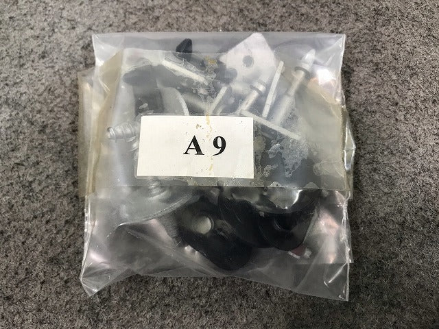 新品!A8(D3)2004-2010 4E系 純正 リア バンパー 4E0 807 385 4E0807303GGRU アウディ(107667)
