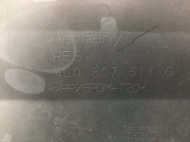 新品! Q7(7L) 4L系 2007-2009 純正 リアバンパー 4L0 807 511 G 4L0807303EGRU 素地 アウディ(107684)