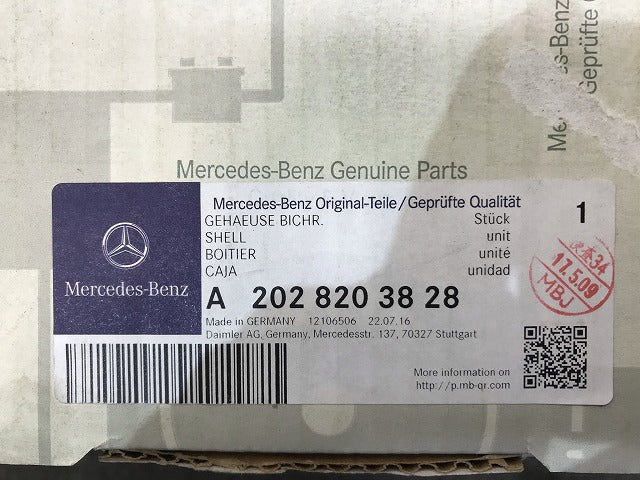 新品! Cクラス W202 1995-2000 純正 右テールランプ/ライト/レンズ ハウジング A 202 820 38 28 2028203828(107791)