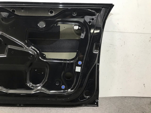 A3 8P系 純正 右フロントドア サフ アウディ(108314)