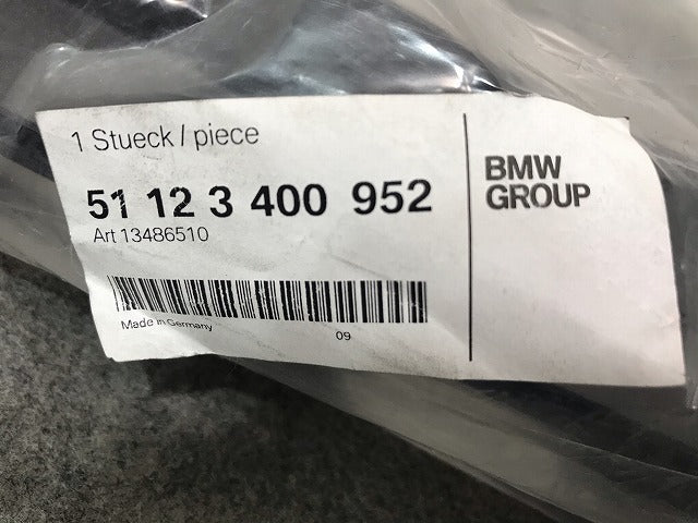 新品! X3シリーズ E83 2004-2011 純正 リアバンパーセンターホルダー 51123400952 BMW(108669)