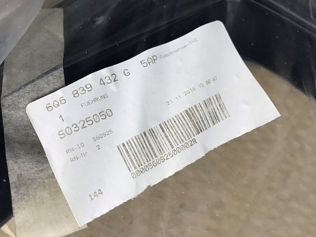 新品! ポロ/POLO 9N系 2001~2010 純正 右リアウィンドガイド 6Q6839432G5AP フォルクスワーゲン(108785)