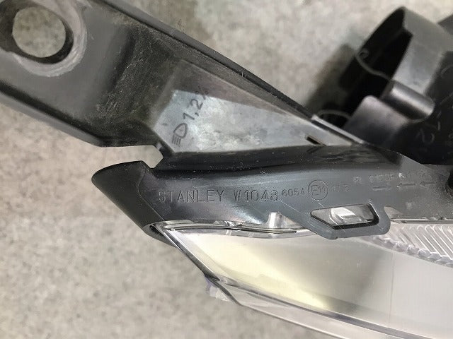 デイズ ハイウェイスター B21W 純正 右ヘッドライト/ランプ ハロゲン STANLEY W1048 日産(108956)