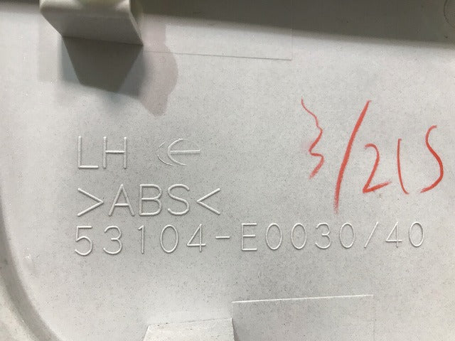 新車取り外し! レンジャー 17 2017.5- 純正 左フロントグリル 53104-E0030/40 53103-E0040 ガンメタ 日野(109425)