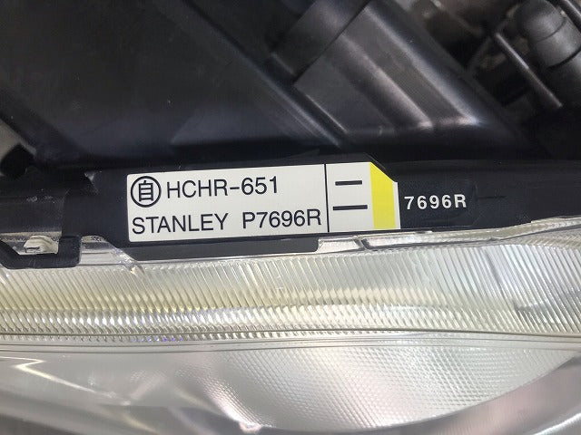 プレマシー CREW/CR3W 純正 後期 右ヘッドライト/ランプ キセノン HID レベライザー STANLEY P7696R マツダ(109583)