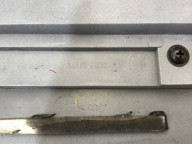 フーガ Y50 純正 リアガーニッシュ フィニッシャー 84810 EG000 84810-EH30A 白 日産(110121)