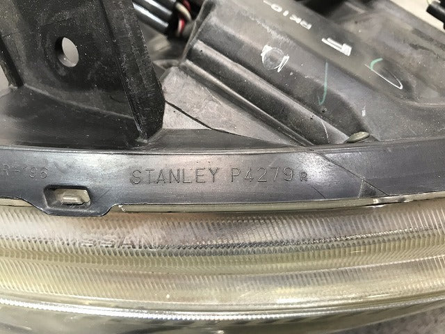 ティーダ C11/JC11/NC11 純正 右ヘッドライト/ランプ キセノン HID レベライザー バラスト付 STANLEY P4279 日産(111024)