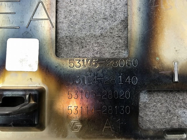 エスクァイア 80系/ZRR80W/ZRR85W/ZRR80G/ZRR85G 純正 前期 フロントグリル/ラジエターグリル/ラジエーターグリル 53105-28060(112440)