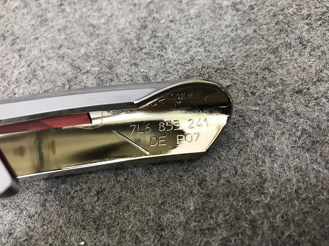 新品! トゥアレグ 7L系 2007-2010 純正 左フロントトリムストリップ 7L6853241A2ZZ メッキ フォルクスワーゲン(112494)