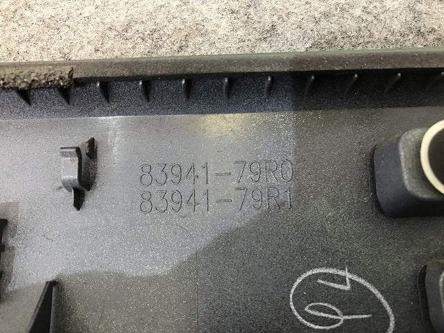 スペーシア MK53S 純正 リアガーニッシュ フィニッシャー 83941-79R0/83941-73R1 ツールグリーンパールメタリック カラーNo.ZYS(112681)