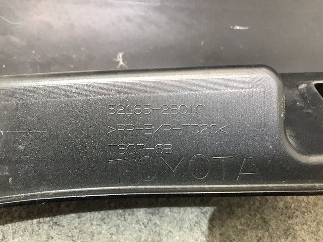 ヴォクシー/ノア/エスクァイア 80系/ZRR80W/ZRR85W/ZRR80G/ZRR85G 純正 右リアコーナーパネル 52165-28010 ブラック カラーNo.202(112929)