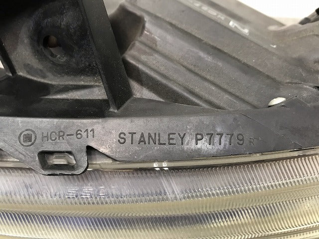 ティーダ C11/JC11/NC11 純正 右ヘッドライト/ランプ ハロゲン レベライザー 刻印N xc27 STANLEY P7779 日産(113220)