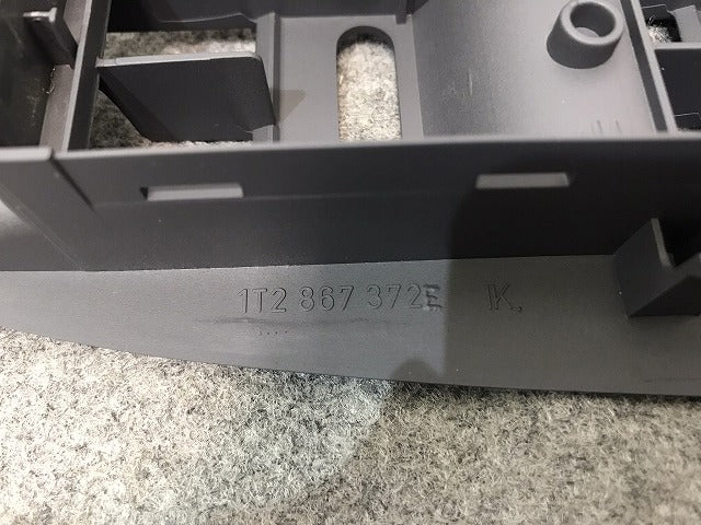 新品! トゥーラン/1T系/2003-2015 純正 右フロント パワーウィンドウスイッチ カバー 右ハンドル用 1T2 867 372E 1T2867372E75R(117271)