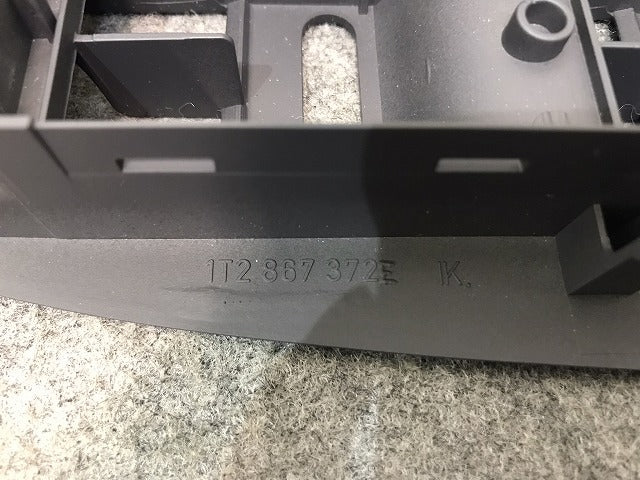 新品! トゥーラン/1T系/2003-2015 純正 右フロント パワーウィンドウスイッチ カバー 1T2 867 372E 1T2867372E75R 右ハンドル用(117275)