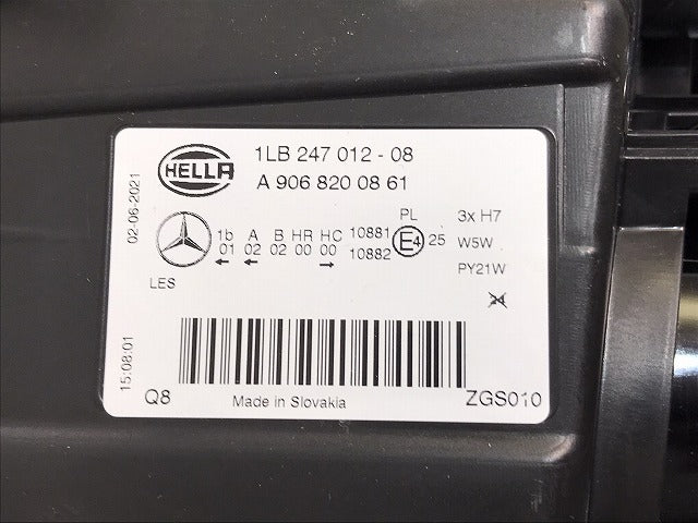 新品! スプリンター/バン トラック/W906 純正 右ヘッドライト ハロゲン HELLA A 906 820 08 61 A 9068200861 メルセデスベンツ (120136)