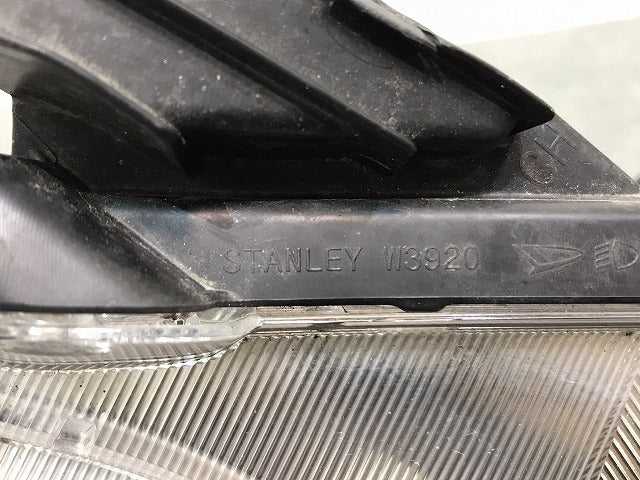 ルーミー/ジャスティ/M900A/M910A/M900F/M910F 純正 前期 右ヘッドライト/ランプ ハロゲン レベライザー STANLEY W3920 トヨタ (120473)