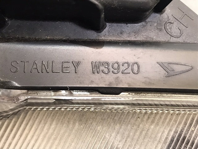 ルーミー/ジャスティ/M900A/M910A/M900F/M910F 純正 前期 右ヘッドライト ハロゲン レベライザー STANLEY W3920 81130-B1210 (121091)