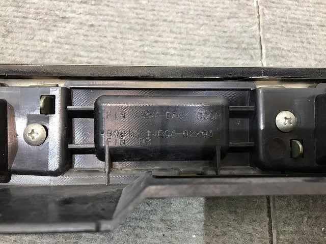 エルグランド/ハイウェイスター/XG/E52/PE52 純正 リアガーニッシュ カメラ付き 90810 1JB0A(122415)