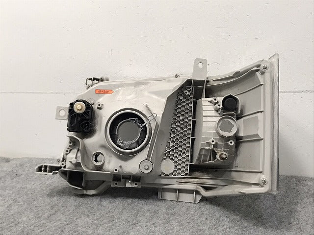 ハイエース/レジアスエース 200系/4型/5型/6型/標準/ワイド 純正 右 ヘッドライト ハロゲン レベライザー 刻印71 KOITO 26-131(123182)