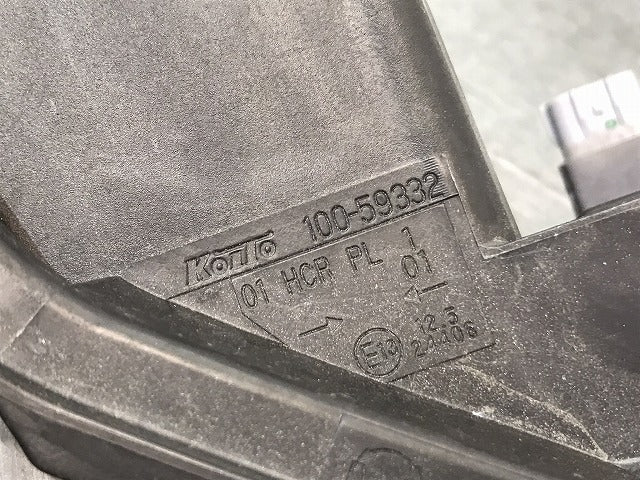 ソリオ バンディッド MA36S/MA46S 純正 右ヘッドライト/ランプLEDレベライザー KOITO 100-59332 スズキ(123666)
