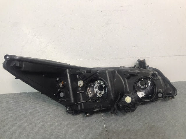 ストリーム RN6/RN7/RN8/RN9 純正 左ヘッドライト/ランプ キセノン HID レベライザー 刻印C KOITO 100-22652 ホンダ(124158)