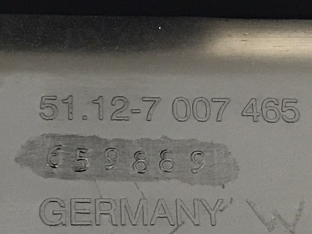 新品!7シリーズ E65/E66/2000-2007 純正 リア バンパーモール センター 51.12-7 007 465 51127042568 サフ BMW(125967)