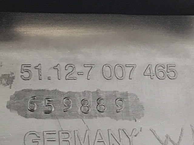 新品!7シリーズ E65/E66/2000-2007 純正 リア バンパーモール センター 51.12-7 007 465 51127042568 サフ BMW(125971)