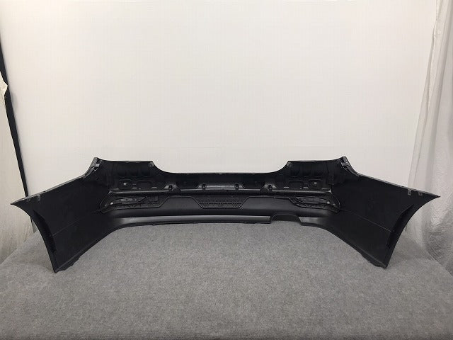 新品!5シリーズ E60 純正 リア バンパー 5112 7 178 174 51127178184 未塗装 BMW(126047)