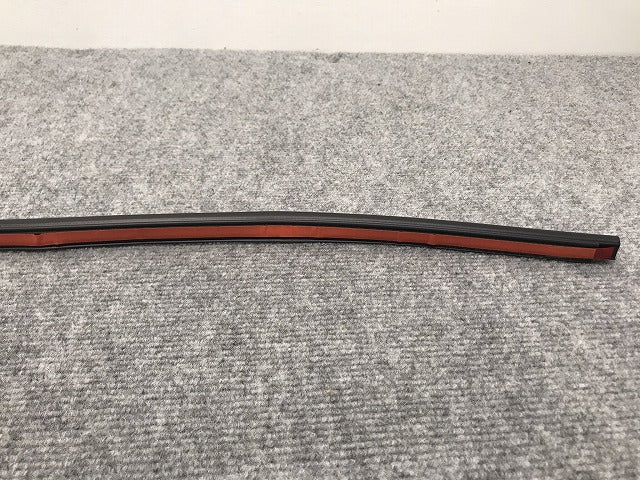 新品!7シリーズ E65/2000-2007 純正 左リア ドア ロアシール 51228223763 BMW(126283)