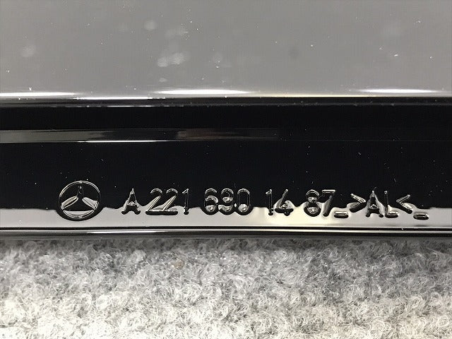 新品!Sクラス W221/2005y-2013y 純正 右リア ドア サッシュカバー A 221 690 14 87 2216901487 メルセデスベンツ(126335)