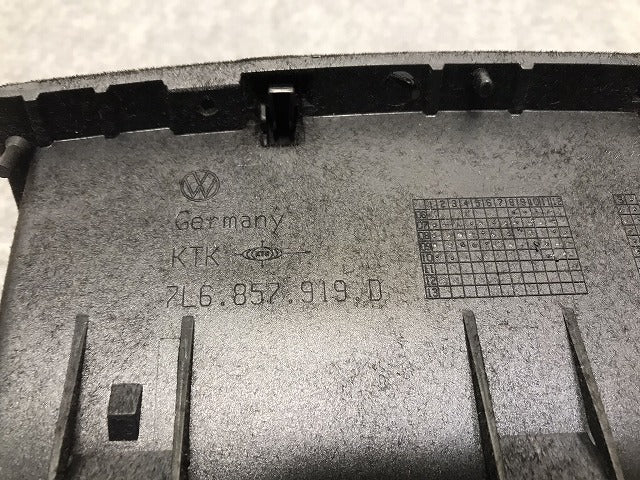 新品!トゥアレグ 7L系/2003-2010 純正 ダッシュボードカバー 7L6.857.919.D 7L6857919D3X1 素地 フォルクスワーゲン (126354)