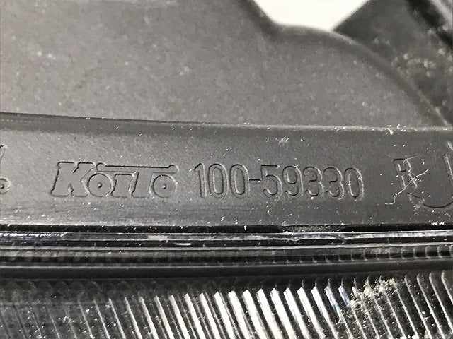 ソリオ MA26S/MA36S/MA46S 純正 右 ヘッドライト/ランプ ハロゲン レベライザー KOITO 100-59330 スズキ(126647)