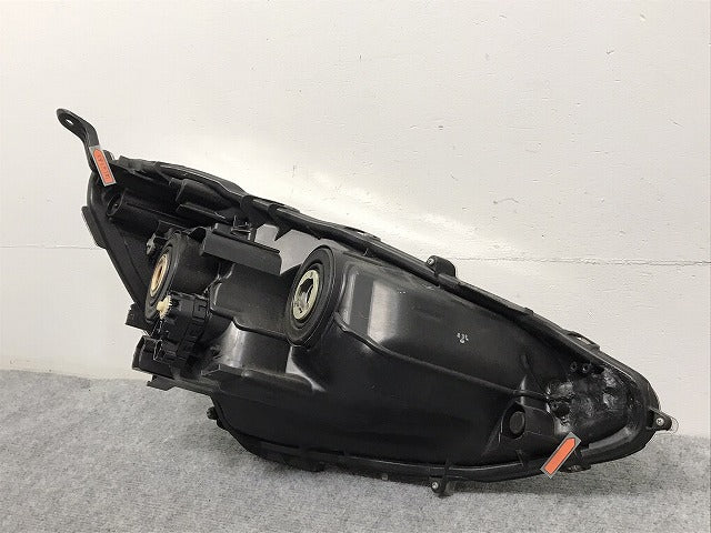 アクア/AQUA NHP10 純正 前期 左 ヘッドライト/ランプ ハロゲン レベライザー 刻印K KOITO 52-244 トヨタ(127697)