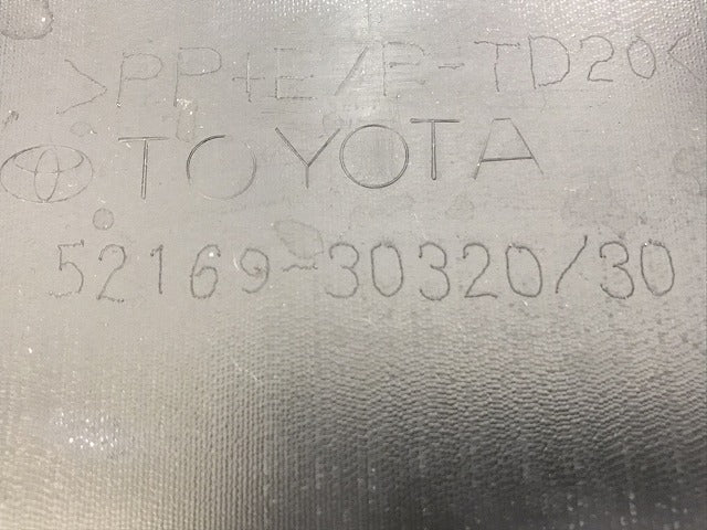 新車取り外し!クラウン/クロスオーバー TZSH35/AZSH35 純正 リア スポイラー 52169-30320/30 素地 トヨタ(128716)