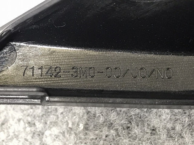 新車外し!ヴェゼル/VEZEL/HV RV3/RV4/RV5/RV6 純正 右フォグガーニッシュ/フォグライト ガーニッシュ 71142-3M0-00/J0/N0 ガンメタ(129039)