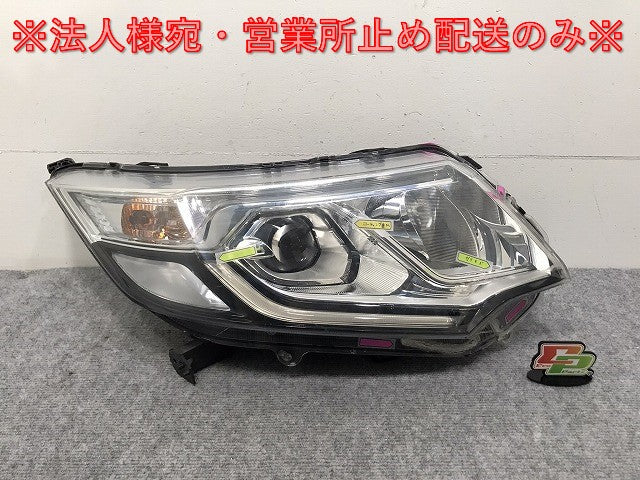 ステップワゴン　中古ヘッドライト右 ステップワゴン EX RP1 RP2 純正 前期 右 ヘッドライト ランプ LED