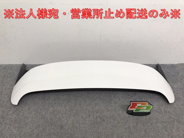 ホンダ ヴェゼル純正 リアスポイラー 　74900-3M0シルバー 新車外し!ヴェゼル VEZEL RV3 RV4 RV5 RV6 純正 リアスポイラー ルーフ