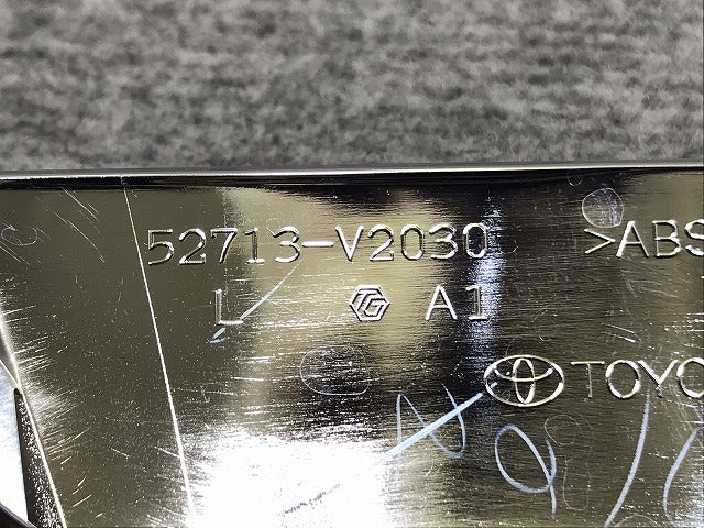 新車取り外し!アルファード/Z 40系/AGH40W/AGH45W 純正 左 フロント フォグランプメッキガーニッシュ 52713-V2030 トヨタ(131288)