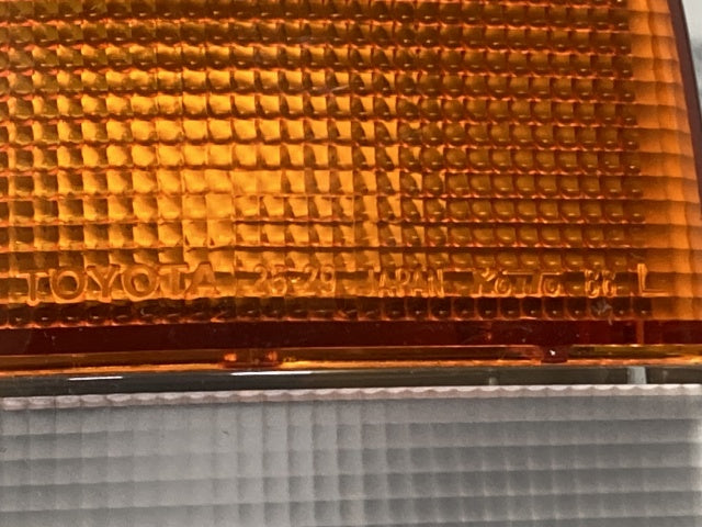新品!ハイエース 100系 純正 左 テールランプ ライト レンズ ハロゲン KOITO 33-08031 26-29 81561-95J10 トヨタ(132246)
