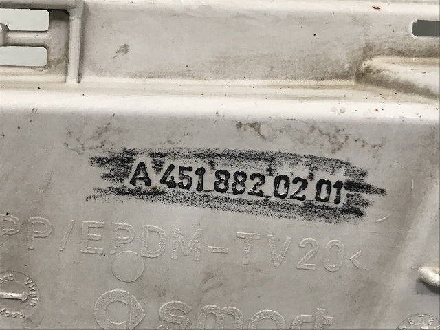 スマート フォーツー/W451/C451 純正 右 リア フェンダー クォーターパネル A 451 882 02 01/4518820201 EAZ メルセデスベンツ(132708)