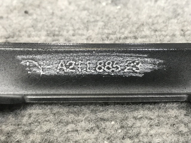 新品!Eクラス W211 純正 フロント バンパー カバー モール A211 885 23 21188500239197 ブラック メタリック メルセデスベンツ(133264)