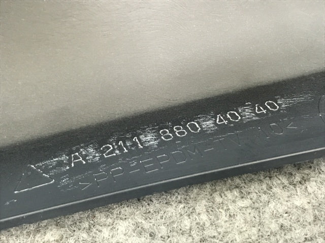 新品!Eクラス W211 純正 リア バンパー A211 880 40 40 2118804140 サフ メルセデスベンツ(133425)