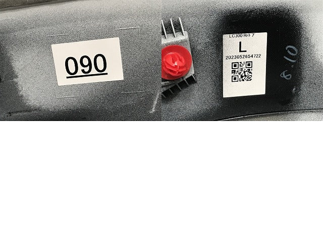 新車取り外し!ランドクルーザー/ランクル FJA300W/VJA300W 純正 左 リア ドア/オーバーフェンダー/フェンダーアーチモール 75078-60060 090 トヨタ(134458)