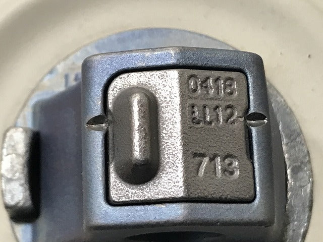 新品!CLSクラス/Eクラス C218/W212 純正 左 エンジンマウント A 212 240 61 17 Q1 A2122406117 メルセデスベンツ(134647)