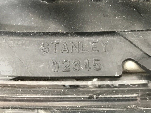 ジェイド FR4/FR5 純正 前期 右 ヘッドライト/ランプ LED レベライザー 刻印J1 STANLEY W2345 ホンダ(135380)