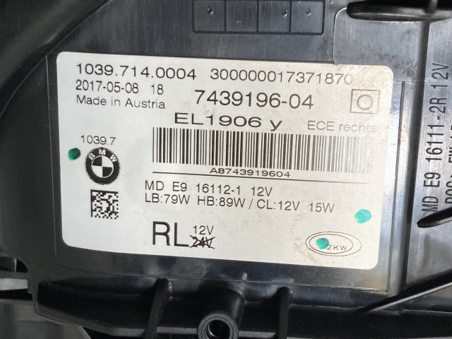 ジャンク!5シリーズ G30/G31 純正 右 ヘッドライト/ランプ LED 7439196-04 BMW(135628)